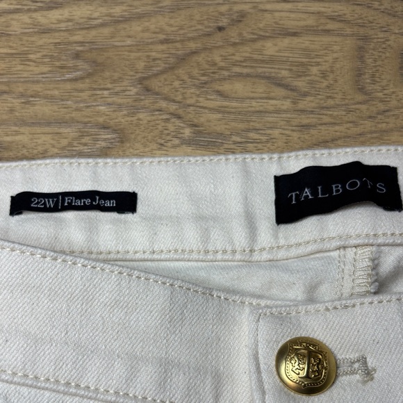 Women's Talbots High Waisted Full Length Flare Leg Cream Colored Jeans Size 22W - Picture 2 of 10